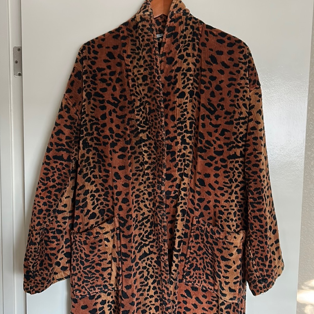Kimpton Leopard Unisex Cotton Terry Bathrobe